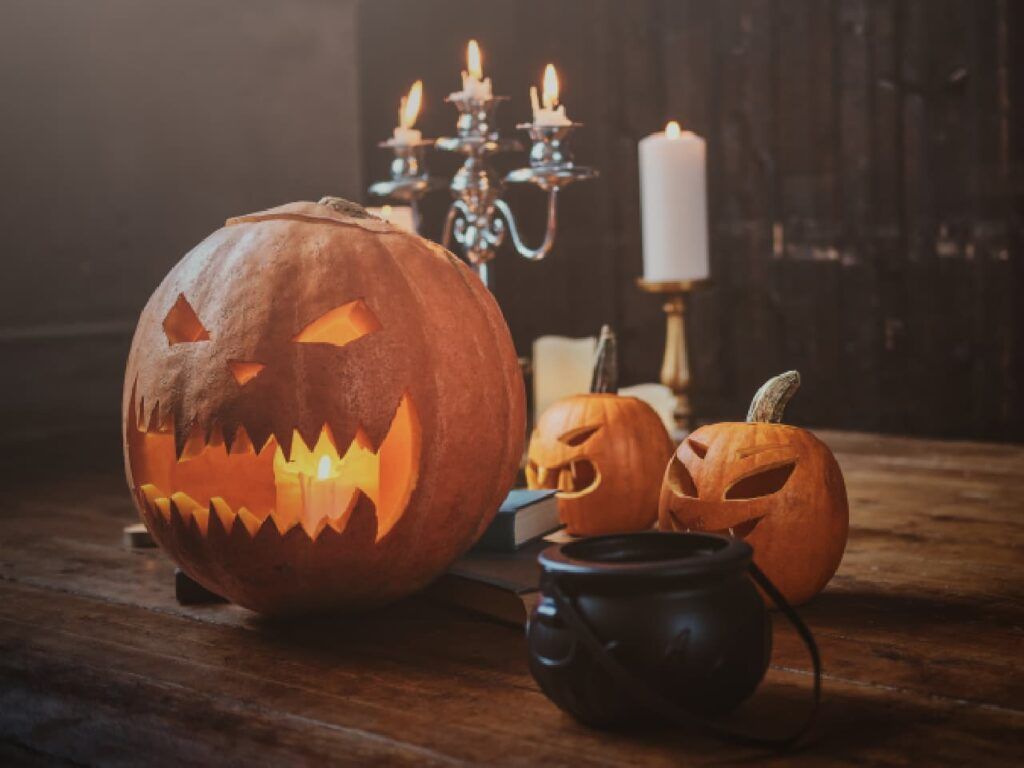 Halloween: Filmes e séries para curtir com sustos e risadas